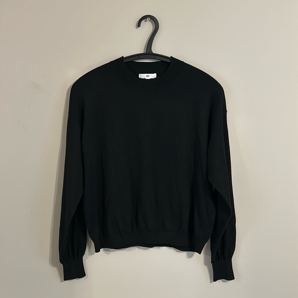 Black high crew neck sweater